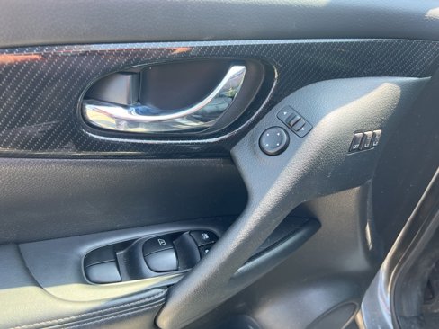 Used 2020 Nissan Rogue SL image 12