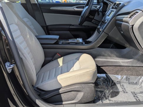 Used 2017 Ford Fusion S image 11