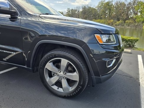 Used 2015 Jeep Grand Cherokee Limited w/ Trailer Tow Group IV image 4