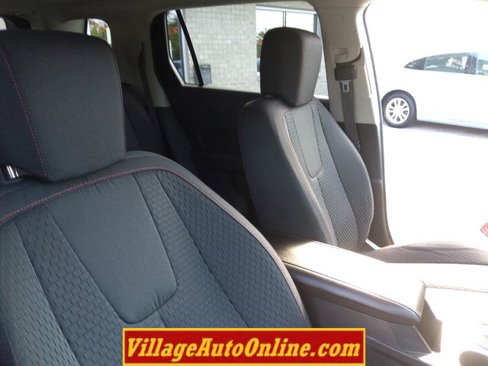 Used 2015 GMC Terrain SLE image 17
