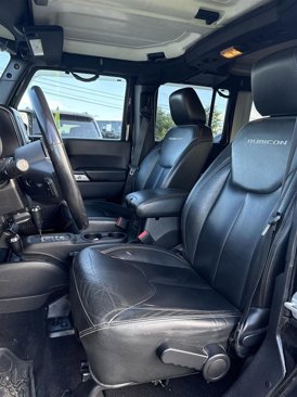 Used 2016 Jeep Wrangler Unlimited Rubicon w/ Dual Top Group image 8
