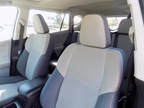 Used 2013 Toyota RAV4 XLE image 12