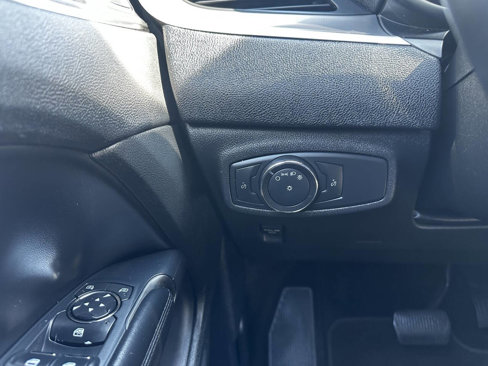 Used 2015 Lincoln MKC FWD image 28