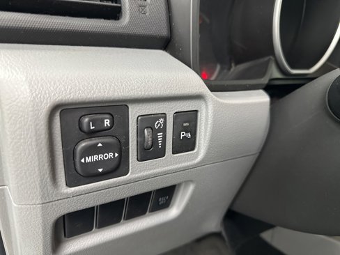 Used 2010 Toyota 4Runner SR5 image 12
