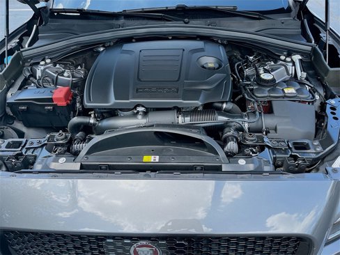 Used 2019 Jaguar F-PACE R-Sport image 31