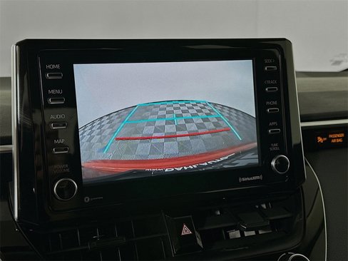 Used 2021 Toyota Corolla LE image 19