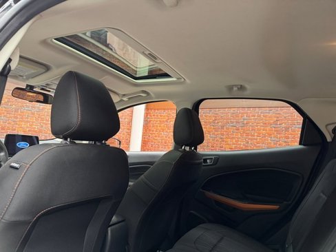 Certified 2021 Ford EcoSport SE w/ SE Appearance Package image 24