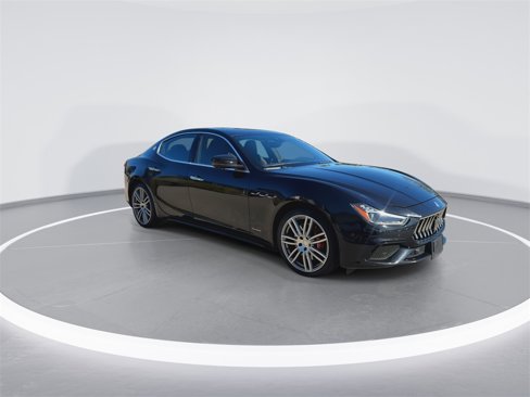 Used 2018 Maserati Ghibli S GranSport Q4 image 2