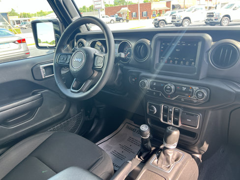 Certified 2023 Jeep Gladiator Sport image 25