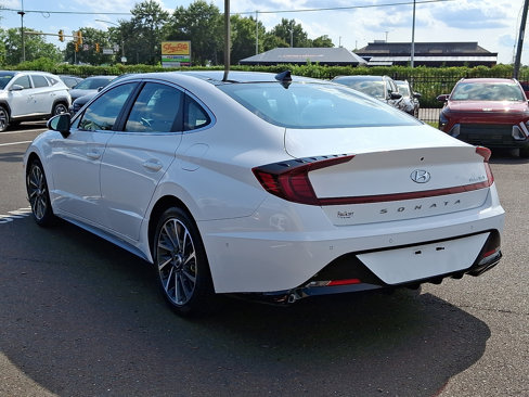 Certified 2023 Hyundai Sonata Limited w/ Preferred Accessory Package image 4