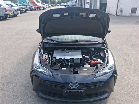 Used 2019 Toyota Prius L Eco image 17