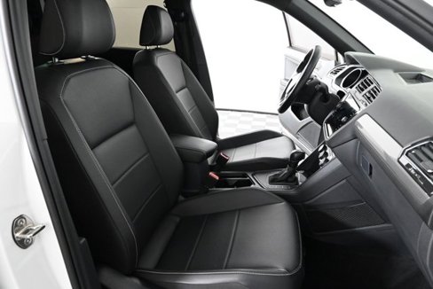 Certified 2021 Volkswagen Tiguan SE R-Line image 14