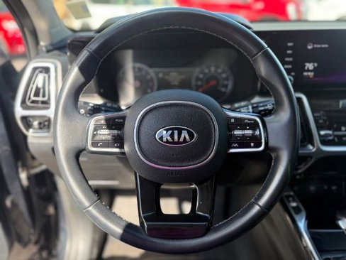 Used 2021 Kia Sorento SX image 16