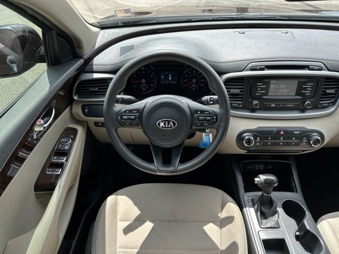 Used 2016 Kia Sorento LX image 22