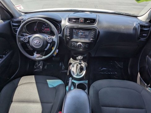Used 2019 Kia Soul + image 16