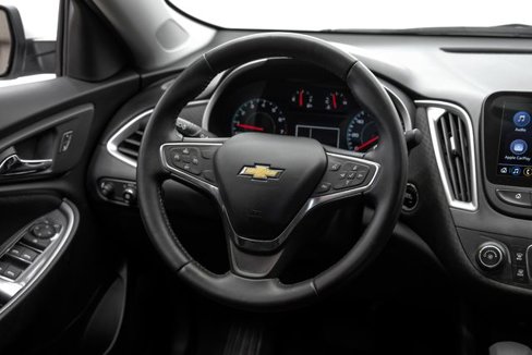 Used 2021 Chevrolet Malibu RS image 27
