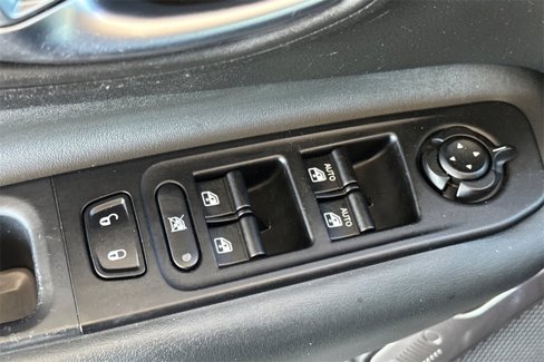 Used 2022 Jeep Renegade Latitude image 16