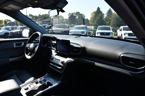 Used 2022 Ford Explorer XLT w/ Equipment Group 202A image 15
