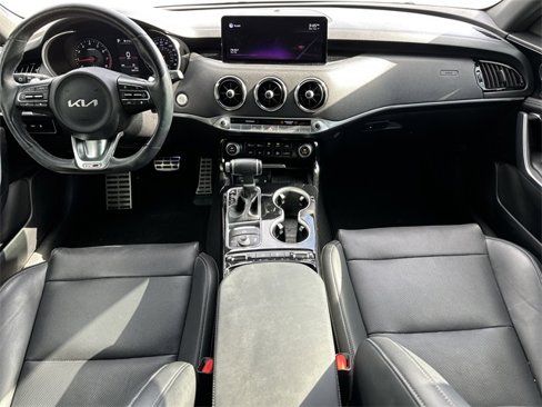 Used 2022 Kia Stinger GT-Line image 11