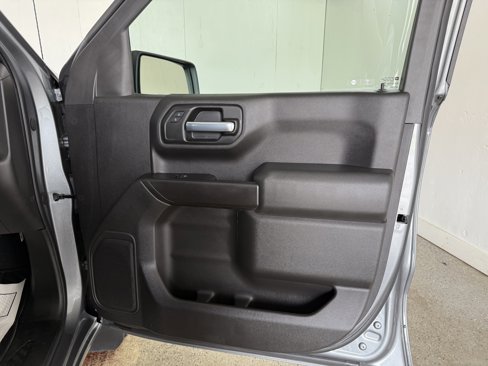 Used 2020 Chevrolet Silverado 1500 Custom w/ Custom Value Package image 31