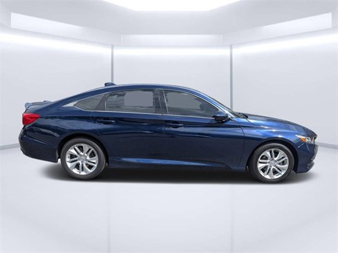 Used 2019 Honda Accord LX image 3