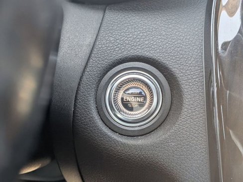 Used 2019 Mercedes-Benz C 300 4MATIC Sedan image 18