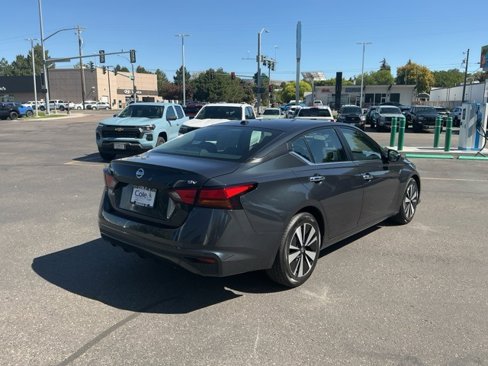 Used 2022 Nissan Altima 2.5 SV image 3