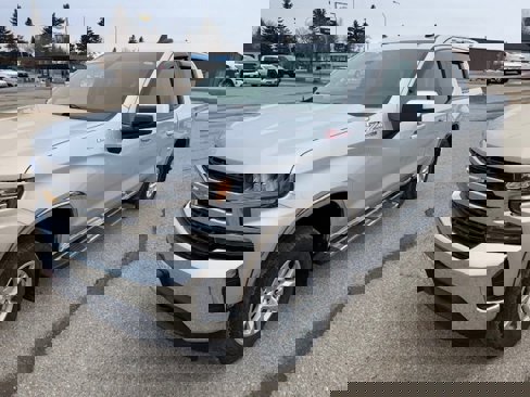Used 2020 Chevrolet Silverado 1500 LT w/ All-Star Edition image 3