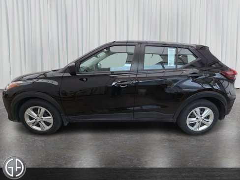 Used 2023 Nissan Kicks S image 8