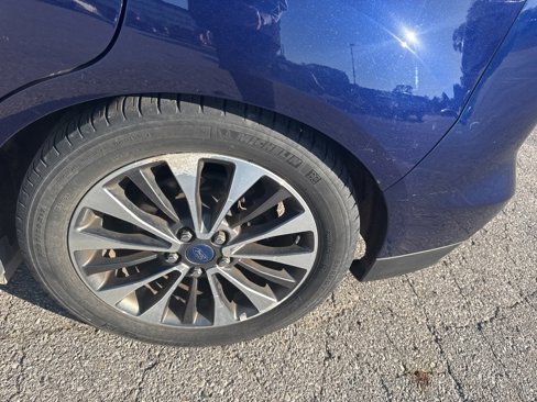Used 2017 Ford C-MAX Titanium w/ Equipment Group 301A image 44