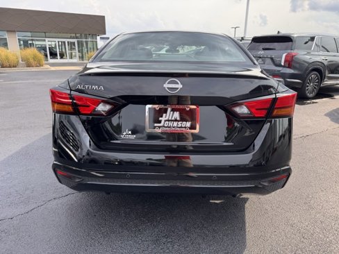 Used 2023 Nissan Altima 2.5 S image 4