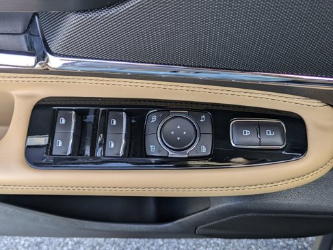 Used 2021 Lincoln Corsair Reserve image 21
