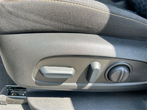 Used 2023 Chevrolet Equinox LT image 16