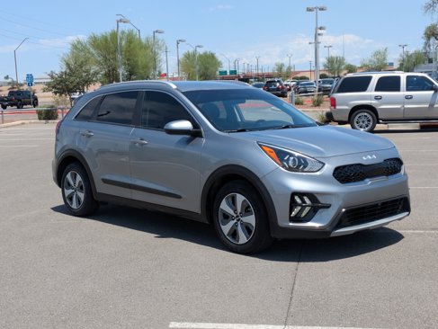 Used 2022 Kia Niro LX image 7