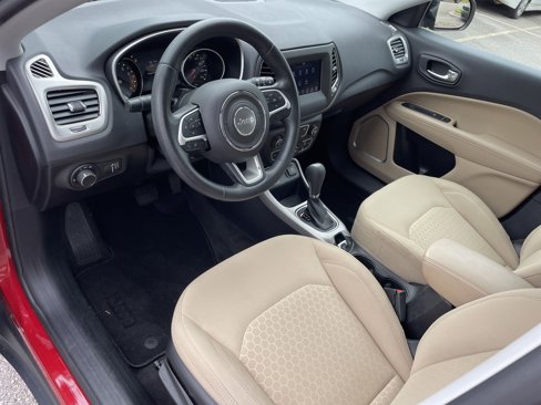 Used 2018 Jeep Compass Sport w/ Tech Group image 3