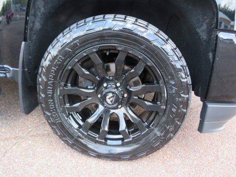 Used 2017 Chevrolet Silverado 1500 High Country image 18