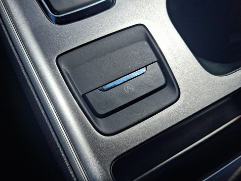 Used 2024 Ford Edge SEL image 25