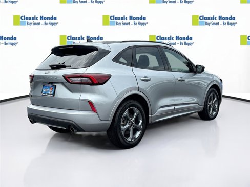 Used 2024 Ford Escape ST-Line w/ Cold Weather Package image 8