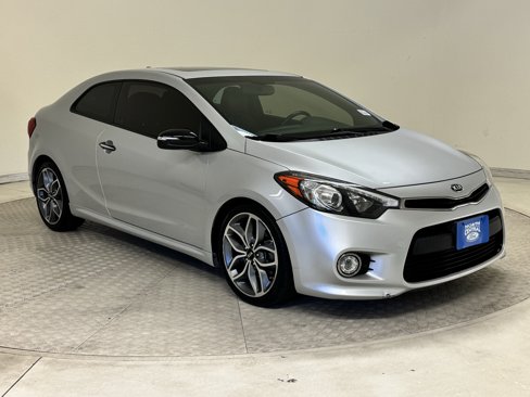 Used 2016 Kia Forte Koup SX w/ SX Premium Package image 3
