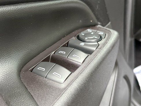 Used 2022 Chevrolet Equinox LT image 17