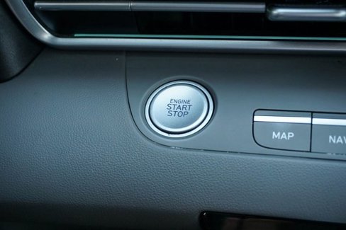 Used 2024 Hyundai Elantra SEL w/ Convenience Package image 21
