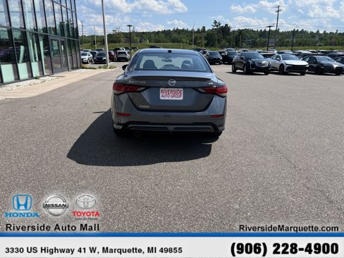 Used 2021 Nissan Sentra SR image 7
