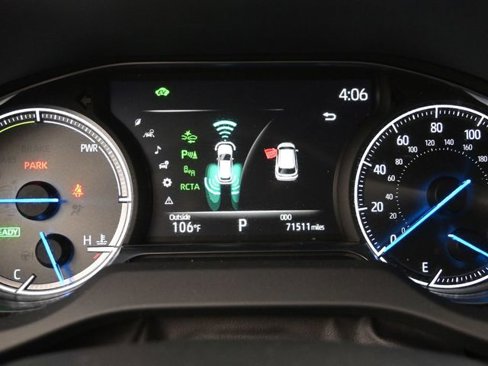 Certified 2022 Toyota Venza XLE image 19
