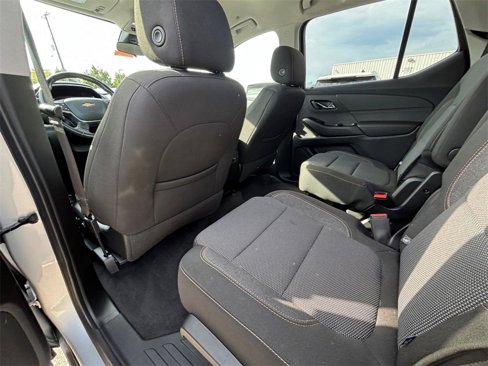 Used 2020 Chevrolet Traverse LT w/ Driver Confidence II Package image 73
