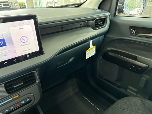 New 2025 Ford Maverick XL image 36