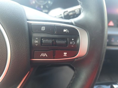 Used 2023 Kia Sportage SX image 17