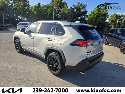 Used 2019 Toyota RAV4 XLE image 6