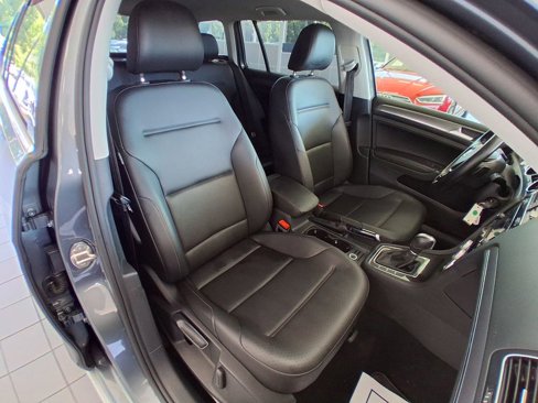 Used 2018 Volkswagen Golf Alltrack S image 23