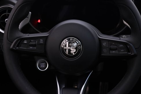 New 2024 Alfa Romeo Giulia Sprint image 13