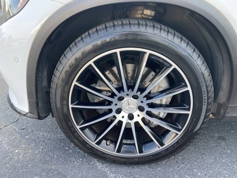 Used 2018 Mercedes-Benz GLC 43 AMG 4MATIC image 7
